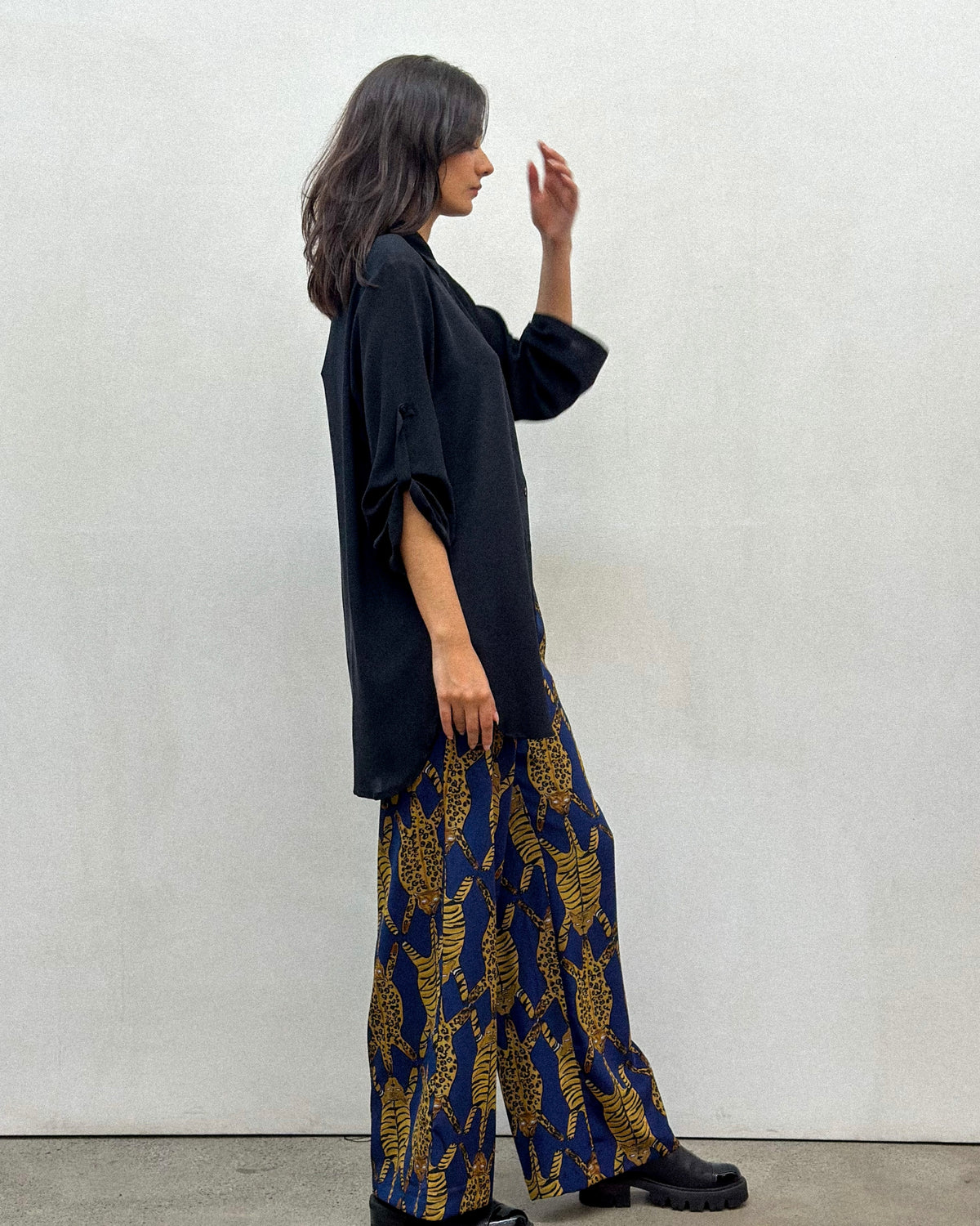 CAMISÃO ELISA PRETO