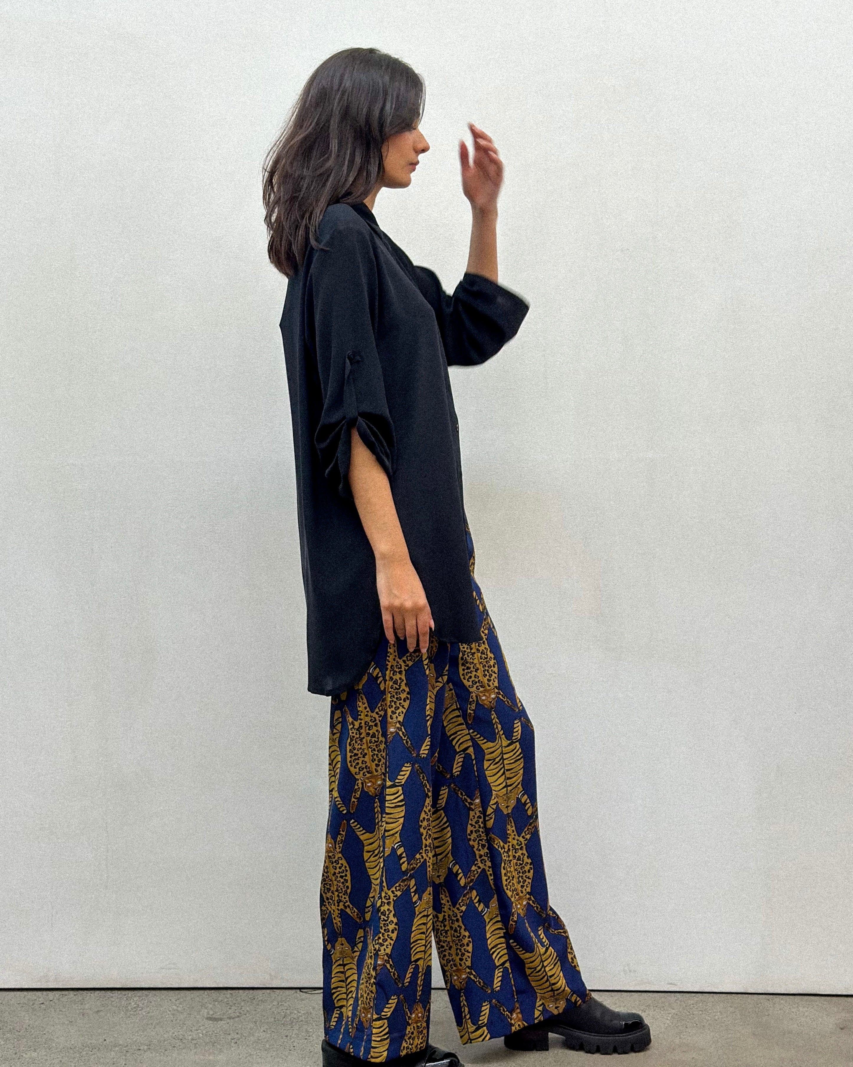 CAMISÃO ELISA PRETO