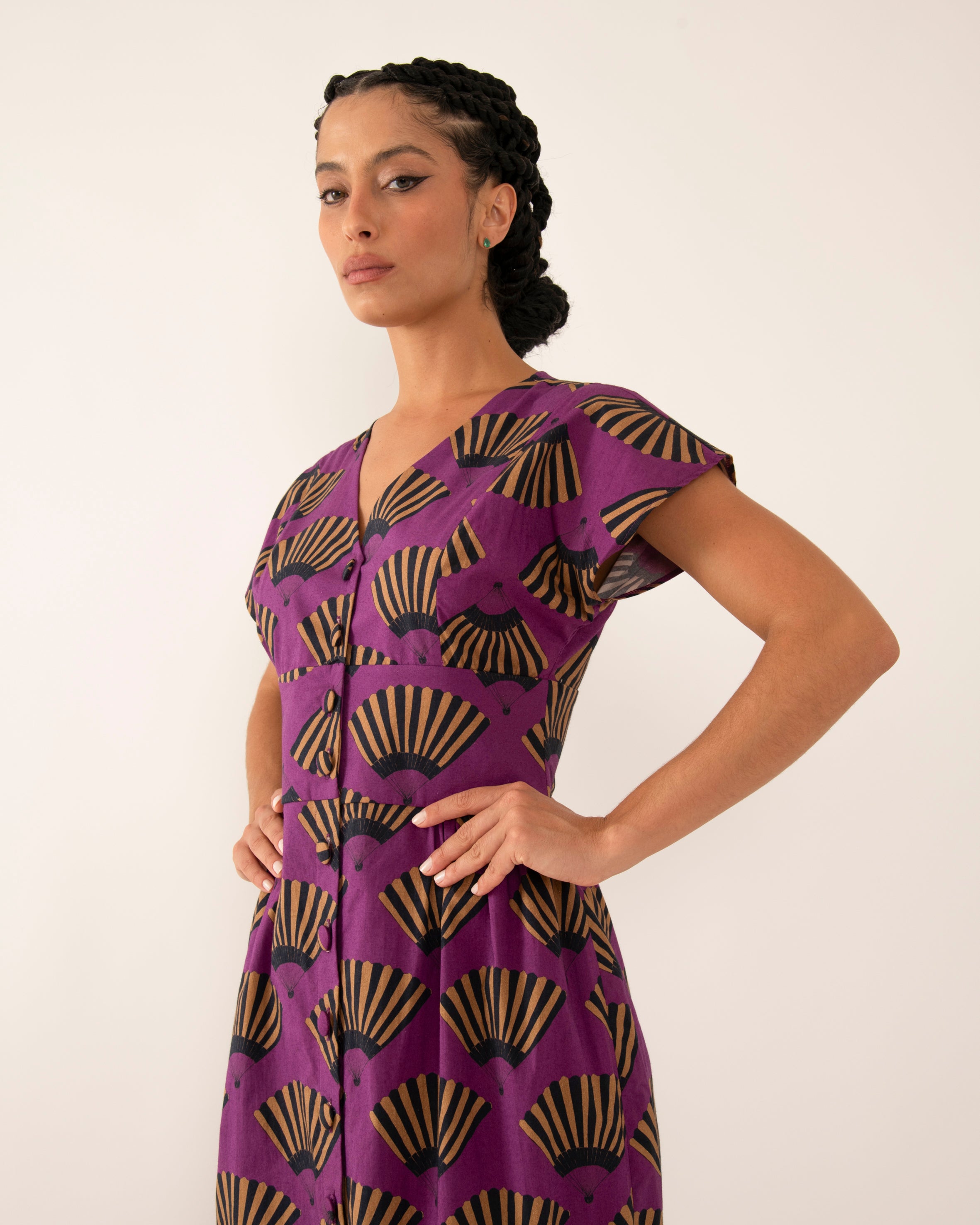 VESTIDO PRINCESA LEQUE BERINJELA