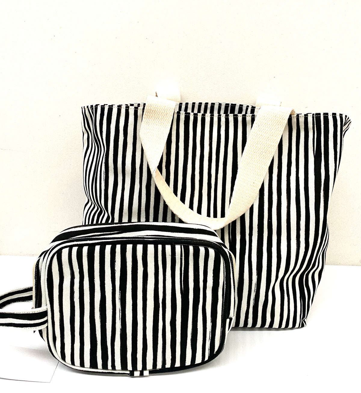 NECESSAIRE MÉDIA STRIPES PRETA