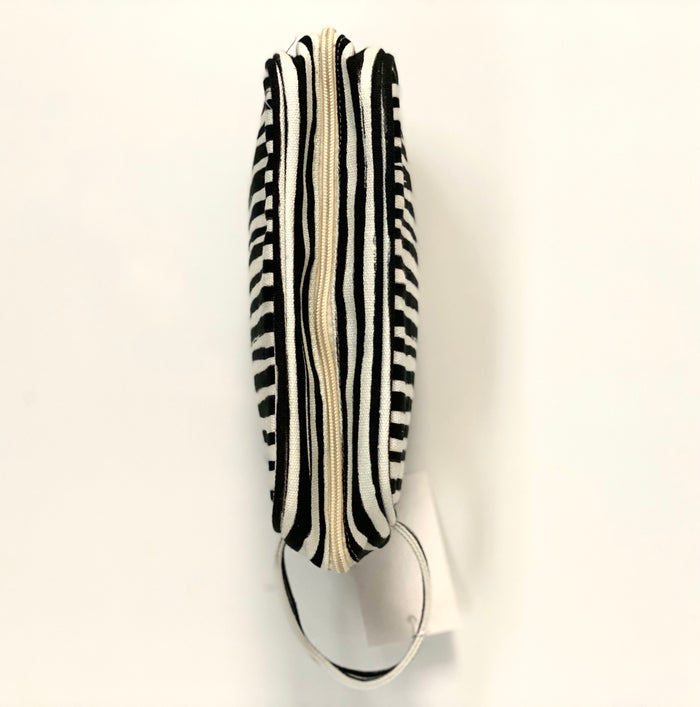 NECESSAIRE MÉDIA STRIPES PRETA