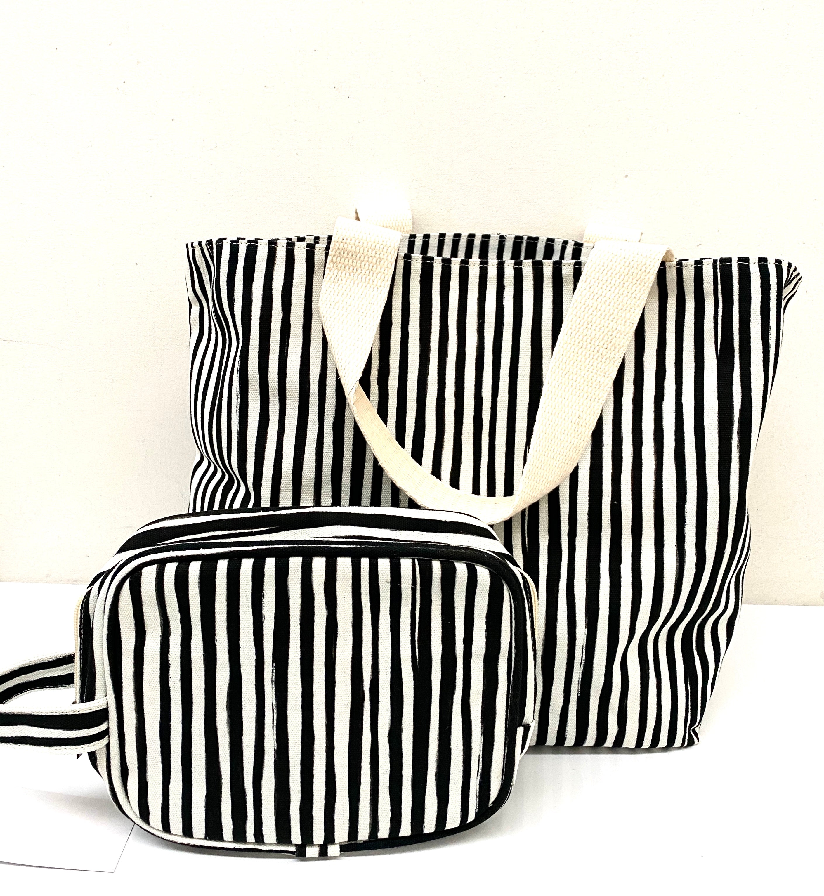 NECESSAIRE MÉDIA STRIPES PRETA